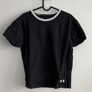 Under Armour Black Short Sleeve Tee